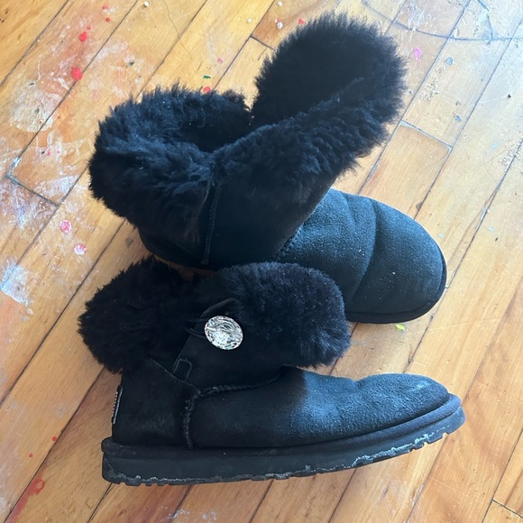 UGG bailey button bling bedazzeled sherpa boots - Picture 3 of 9